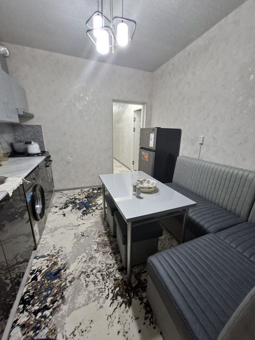 Chilonzor 6 kvartal Mirzo ulugbek metro 2xonalik uy bez makler ijaraga