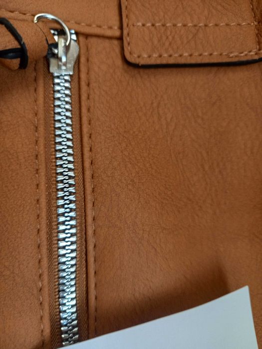 Качественную немецкую сумку, новую, продам