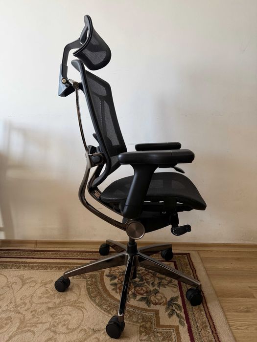 Ергономичен работен стол SecretLab NeueChair Obsidian