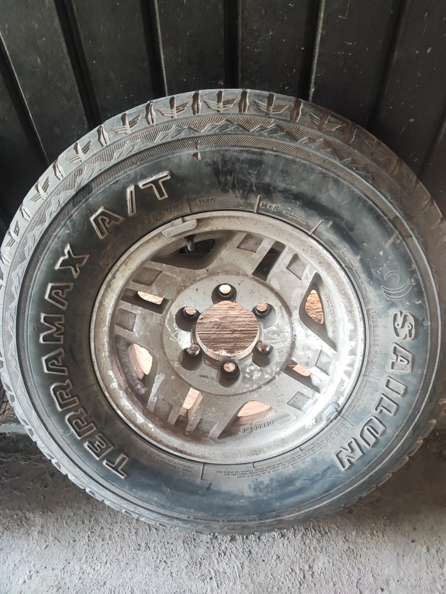 Диски с шинами Nissan Mistral