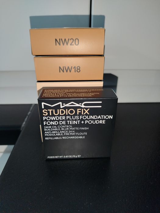 MAC STUDIO FIX Powder plus Foundation