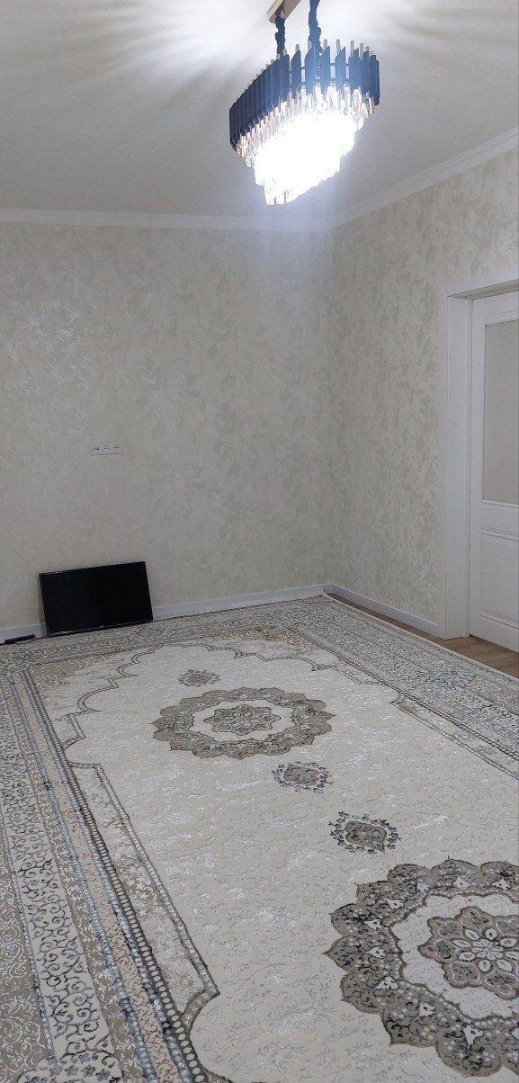 BEKTEMIR Tumanida, YEVROLUKS Kvartira SROCHNIY Ijaraga Beriladi!!!
