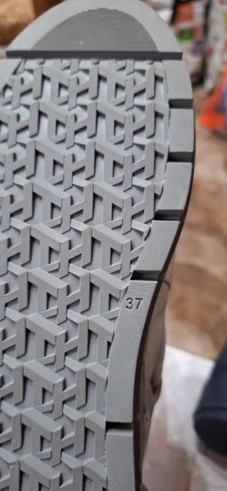 vand ghete pt zăpadă dama de la Tommy mar 37