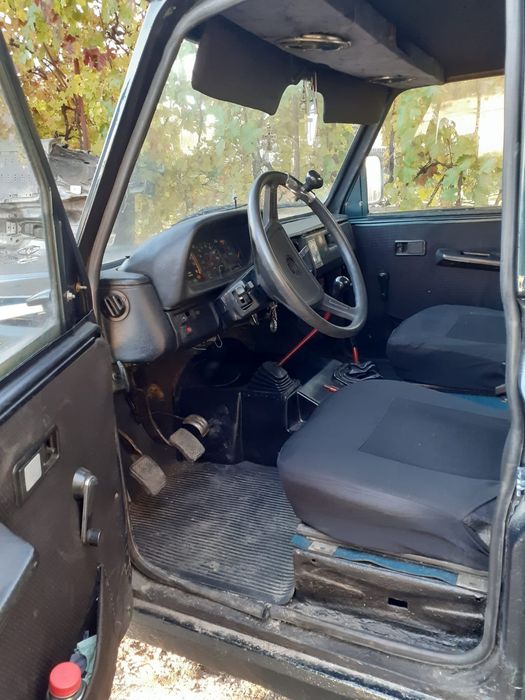 Vând ARO Camioneta
