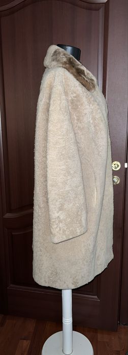 Haina /cojoc de miel cu guler de blana