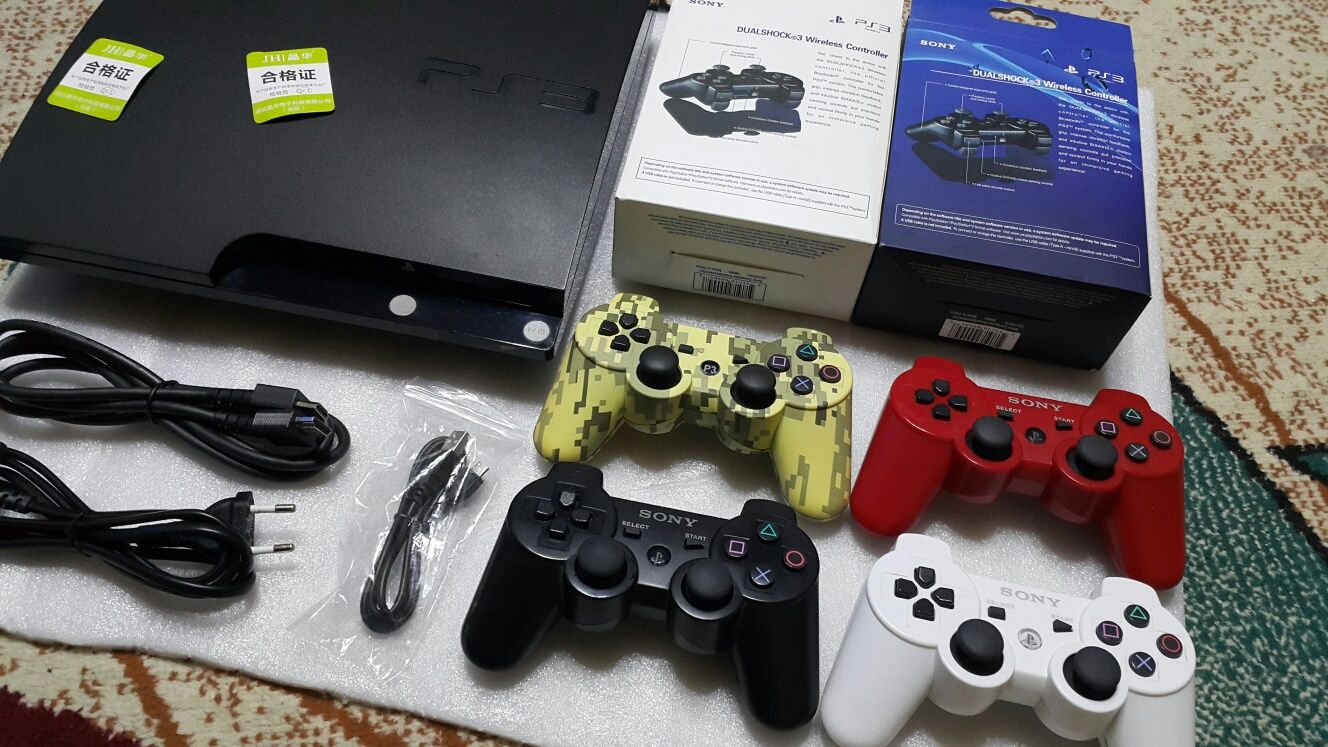 Playstation 3 SLIM + 4ta Yengi Joystick + 40 ta Top O'yin.