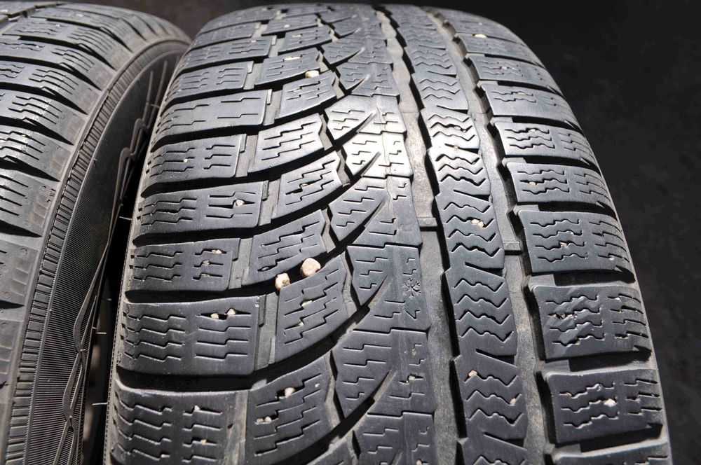 SET 2 Anvelope Iarna 225/55 R17 NOKIAN WR A4 101V