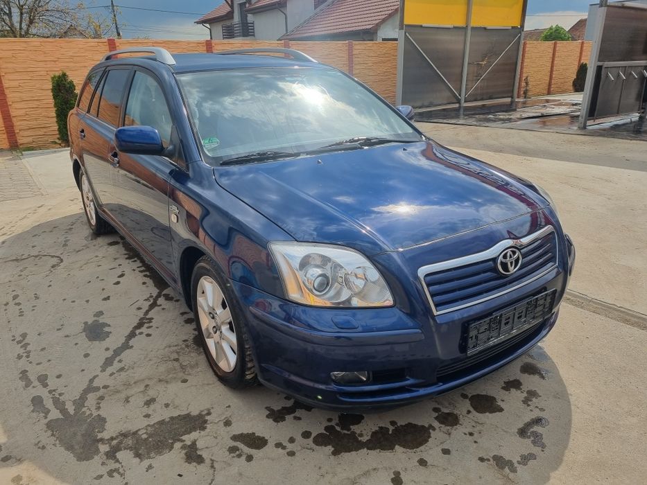 Dezmembrez Toyota Avensis T25 2.2 Dcat 177 cp