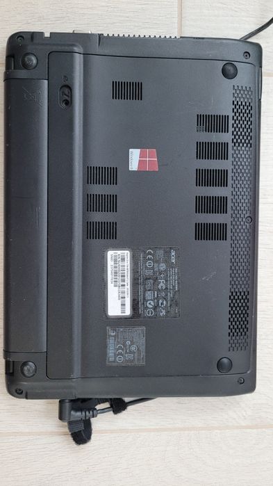 Laptop Acer Aspire One intel Pentium 987 1.5 GHz / 4 GB / 500 GB