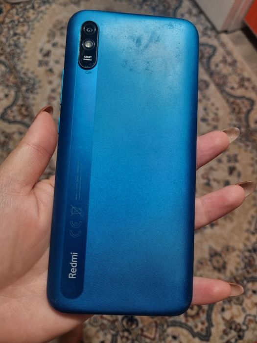 Продам телефон рабочий редми