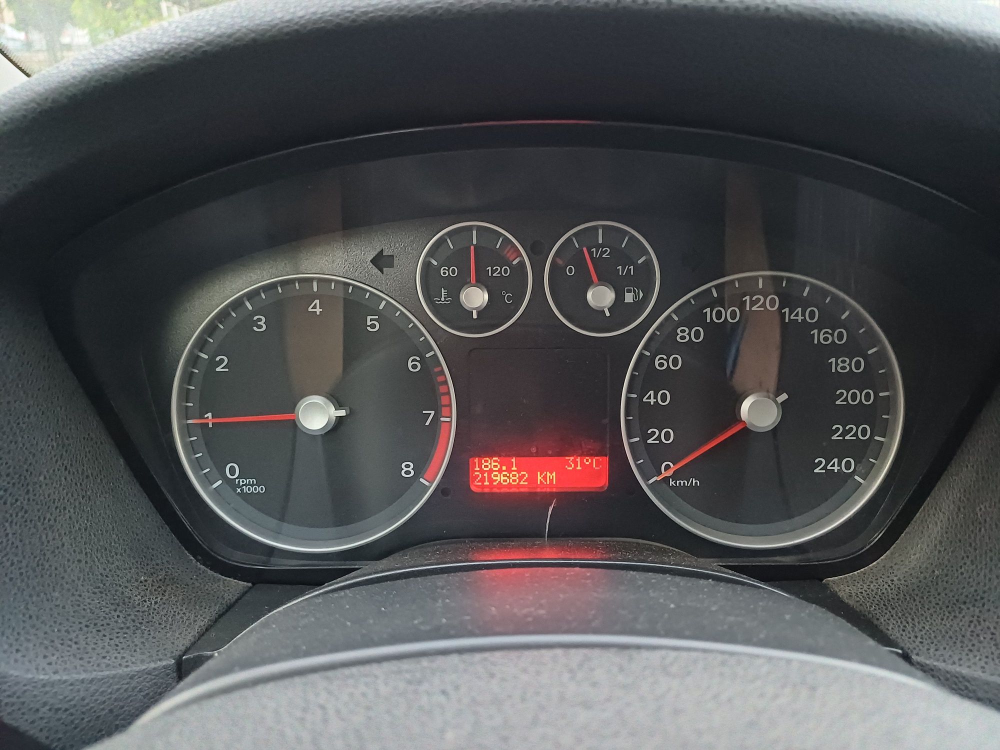 Vand Ford Focus 2, 1.6 benzina+GPL , an 2008