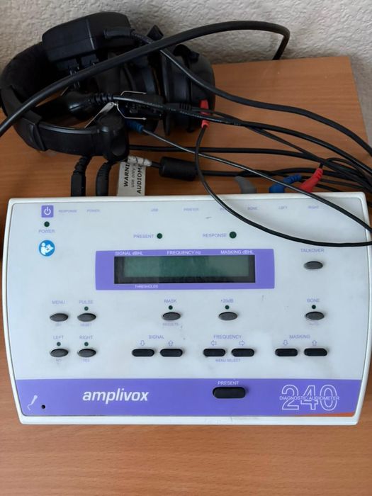 Продам аудиометр Amplivox 240