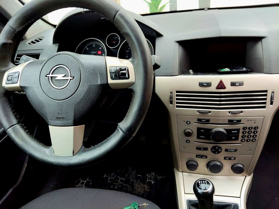 Vand Opel Astra h 1.7