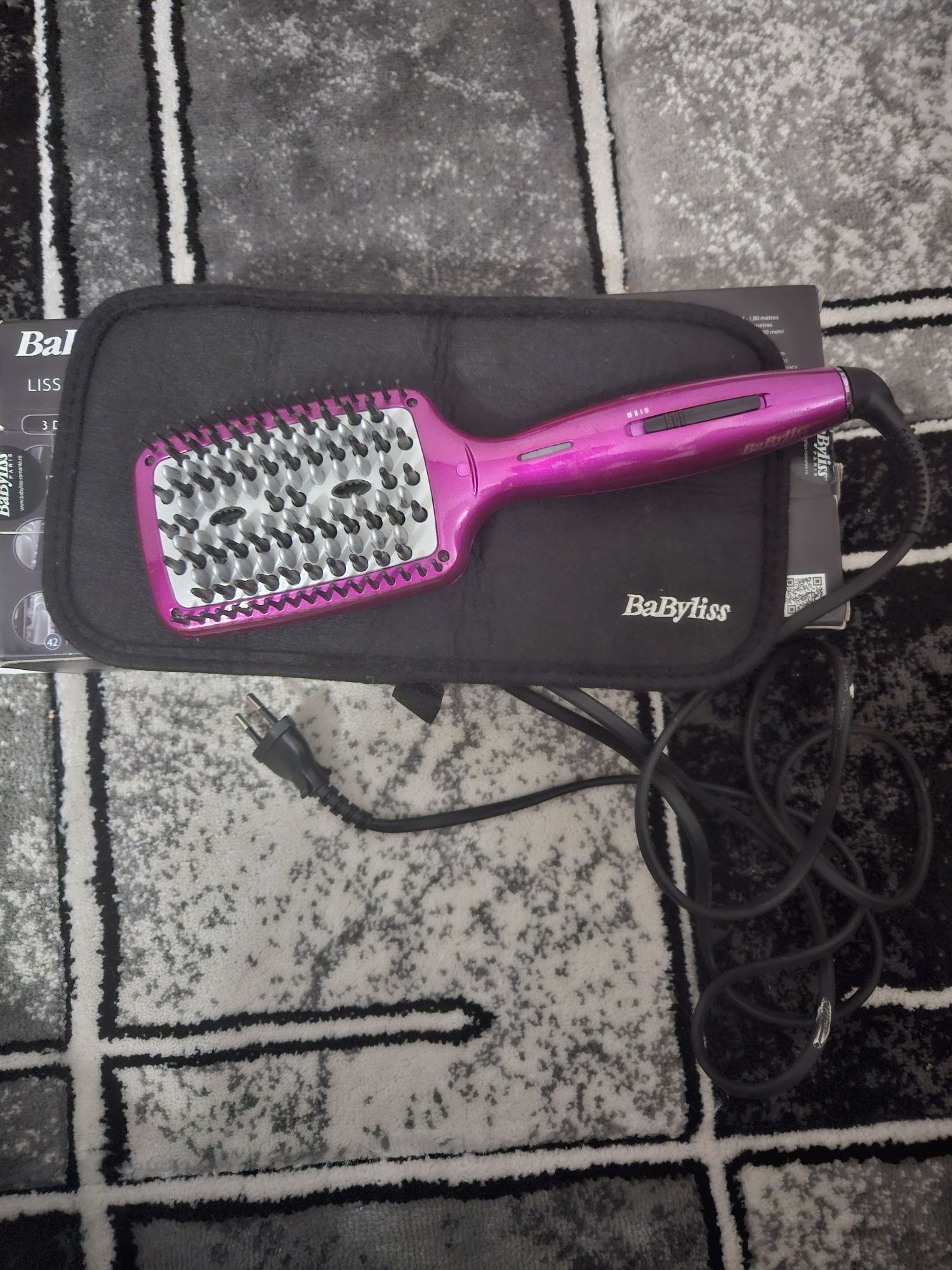 Perie electrica pentru indreptat parul BaByliss Liss Brush 3D HSB100E