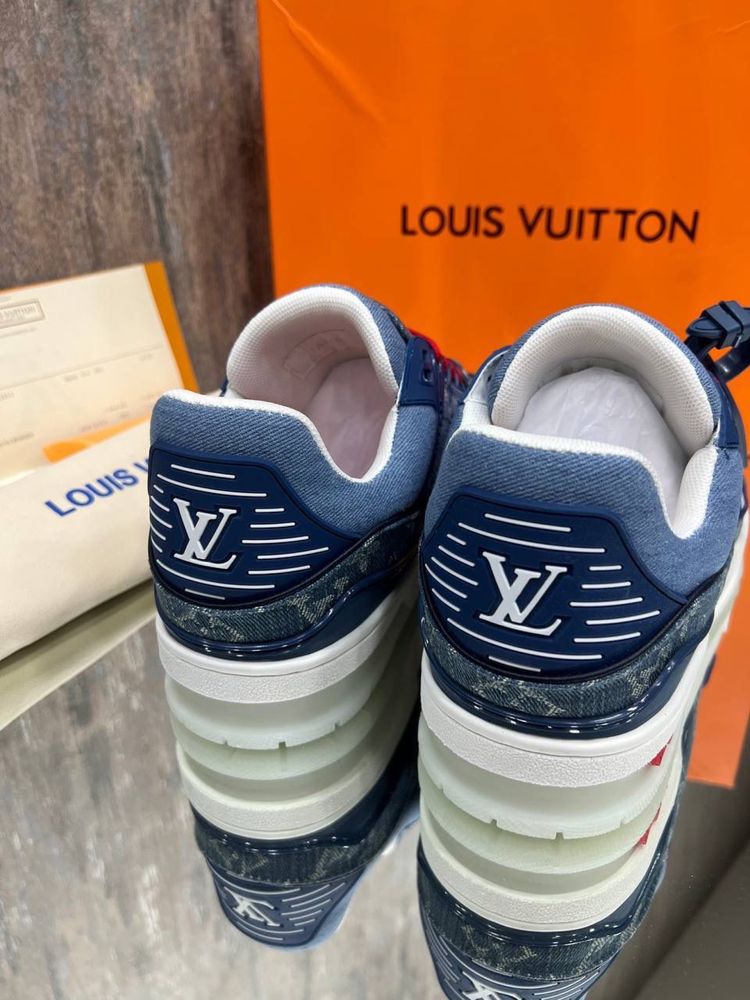 Adidasi Louis Vuitton Trainers