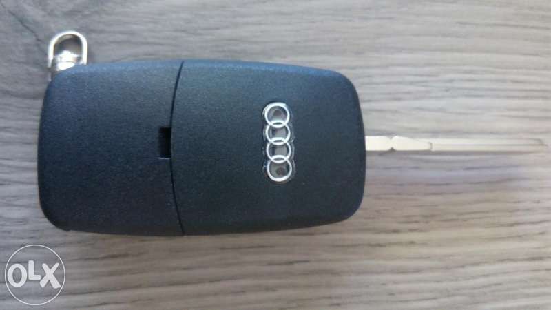 Кутийка за ключ Ауди / Audi 3 бутона