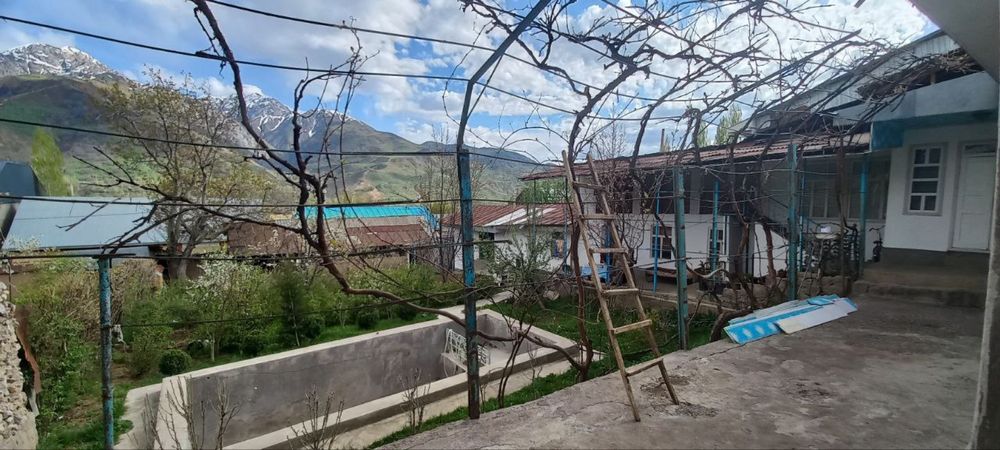 Dacha sotiladi sijjakda