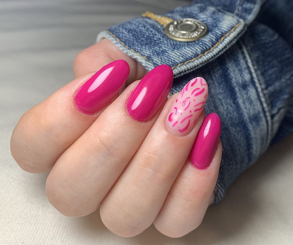 Unghii cu gel , semipermanent