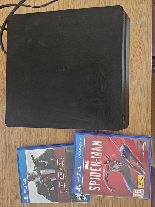 Playstation 4 + 2 джойстика
