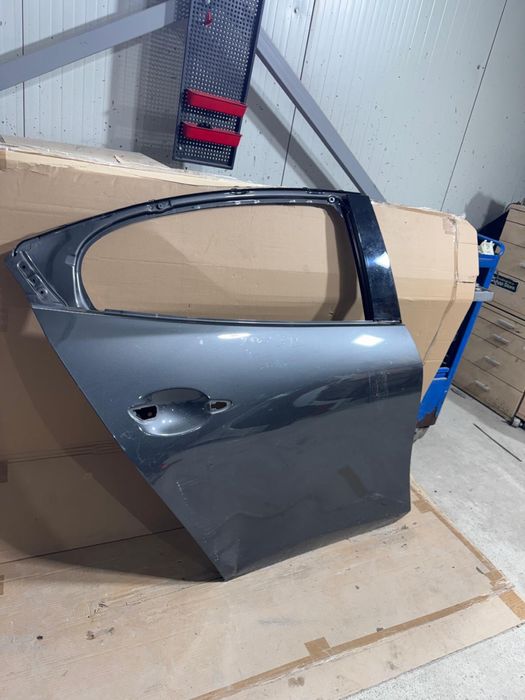 Usa dreapta sate Mazda 3 sedan 2019/2020/2021/2022/2023/2024