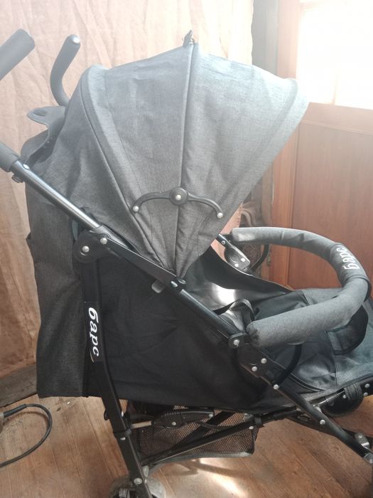 Продам коляску прогулочную