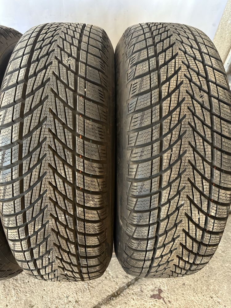 195/65/15 GoodYear 4 броя дот24