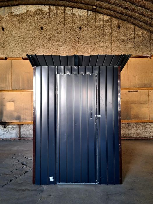 Градинска къща от подцинкована ламарина