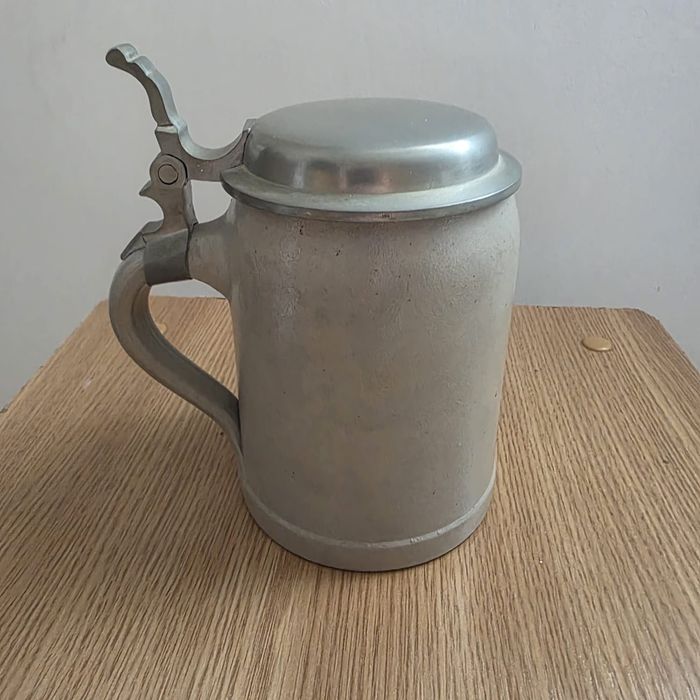 Halba de bere 0,5 L cu capac