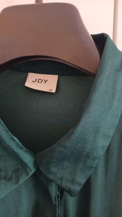 Свежи рокли за есента