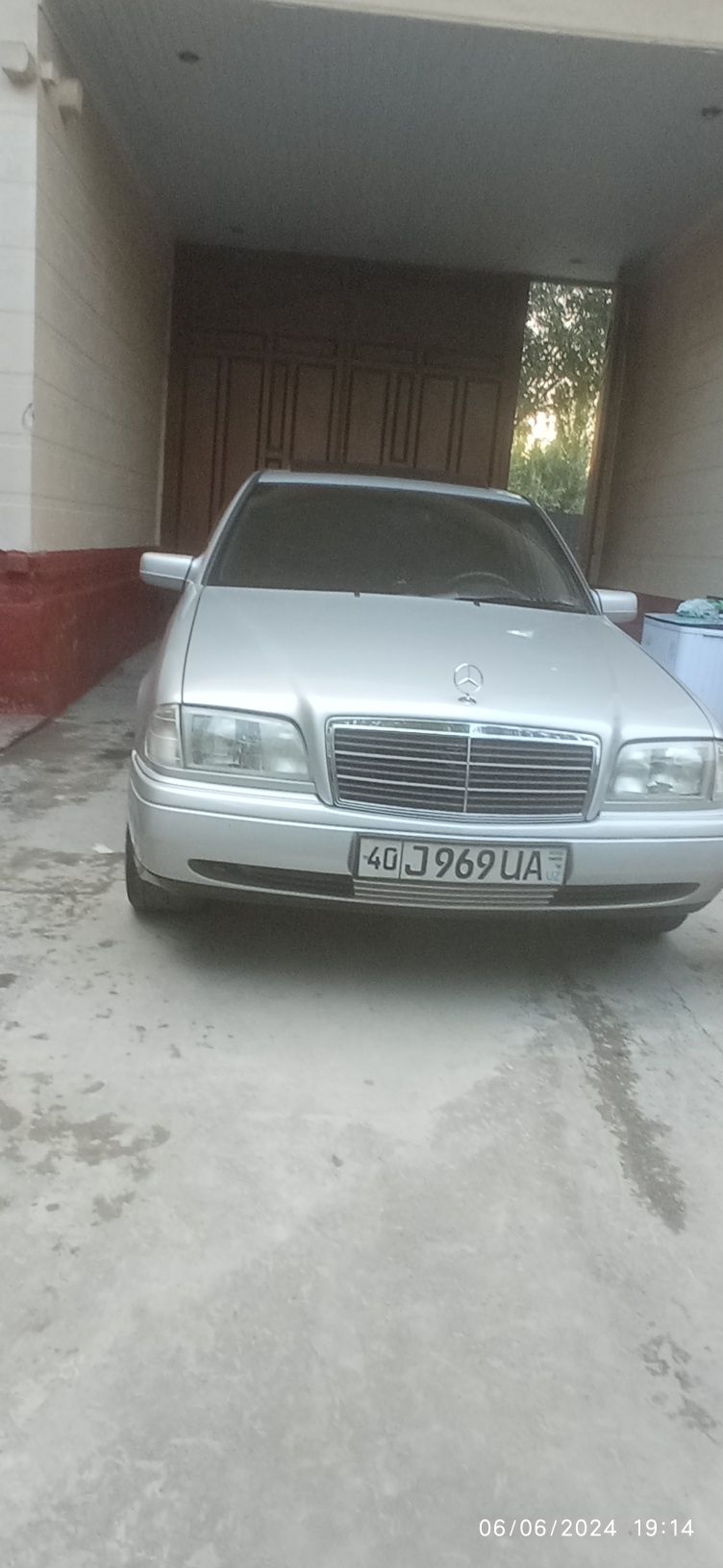 Mersedes benzi W202
