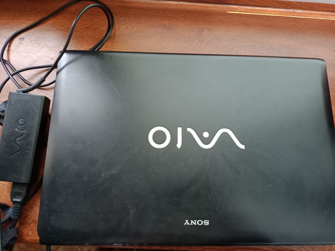 Ноутбук Sony Vaio SVE171A11V