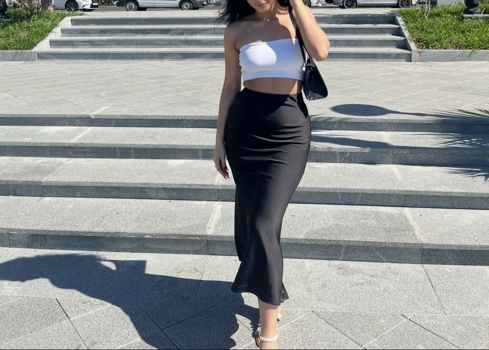 Продаю атласную юбку