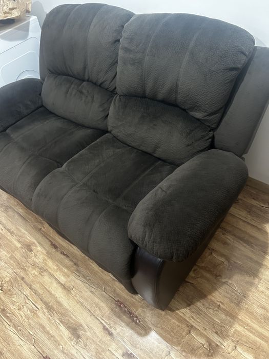 Canapea 2 locuri rectiliner