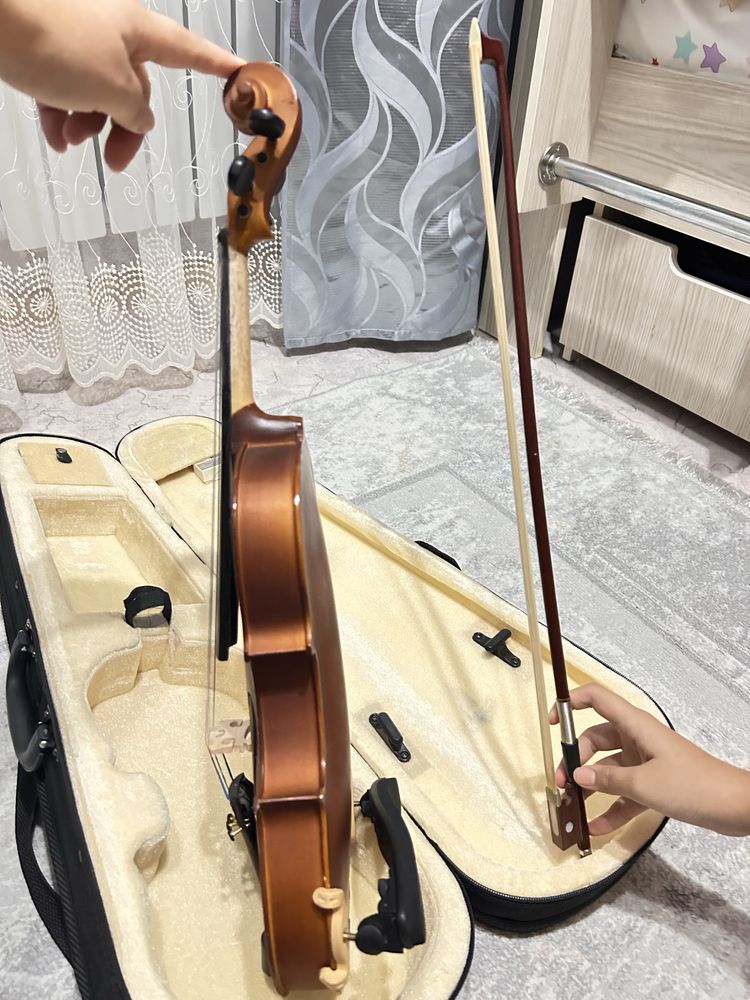 Продам скрипку 1/2 (2/4)