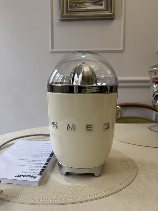 Соковыжималка Smeg. Новая