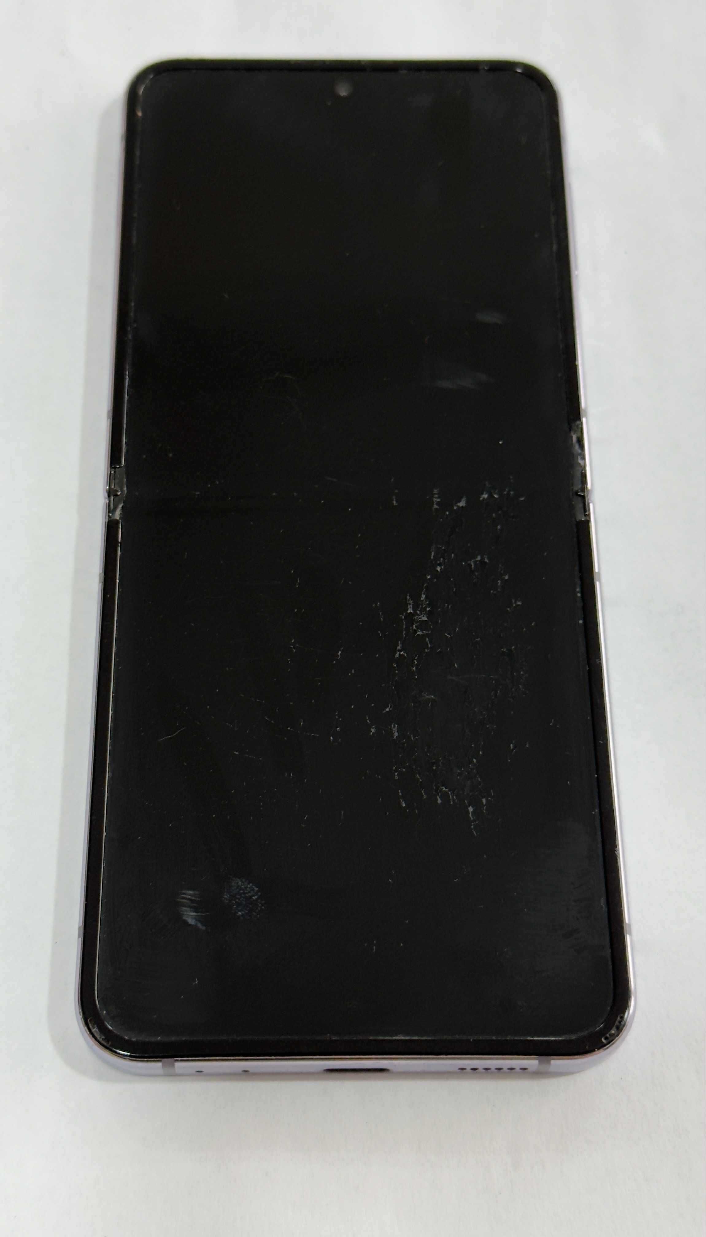 Телефон Samsung Flip 4 128/8gb