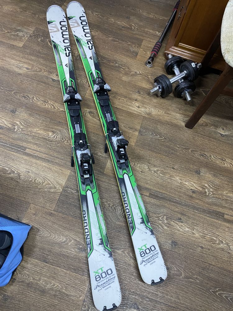 Ski Salomon 1,7 m