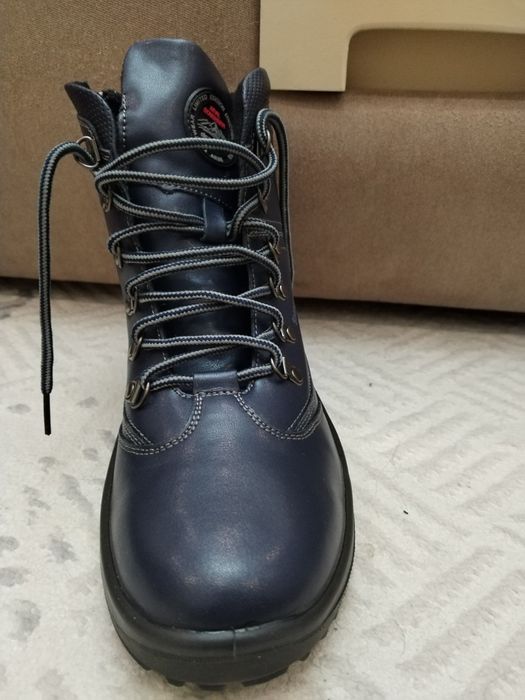 Продам обувь на мальчика