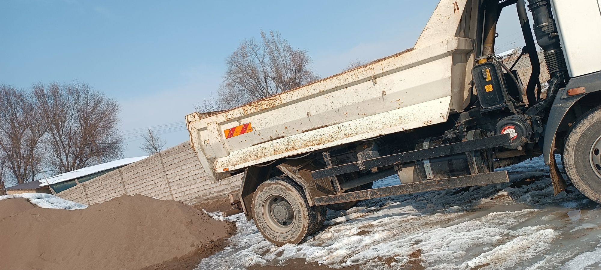 Доставка клинец щебень песок