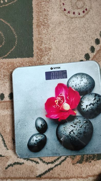 Весы электронные за 3000