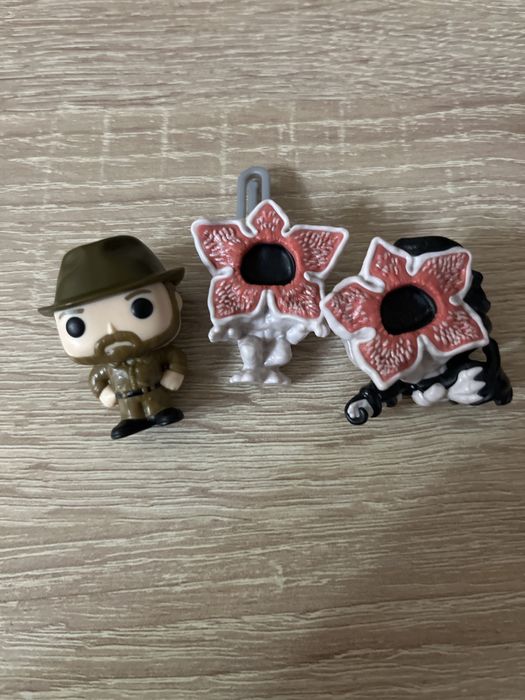 Обменяю фигурки из киндеров осд