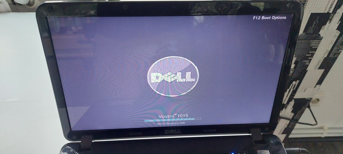 Laptop Dell Vostro 1015, dual core, 4GB RAM, SSD