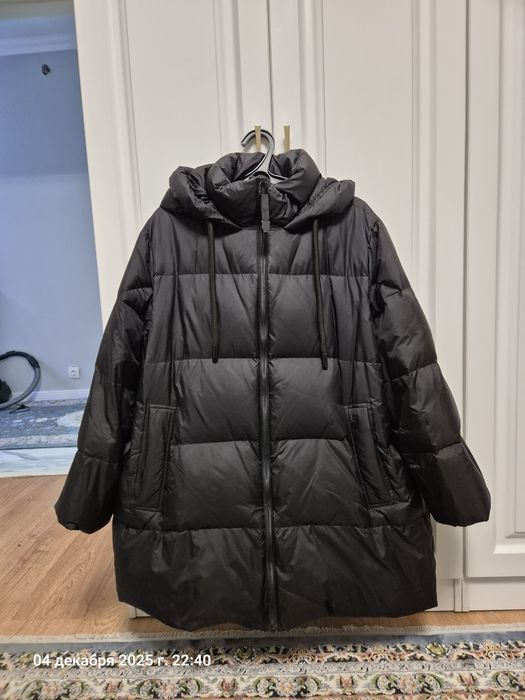 Продам куртку Zara срочно
