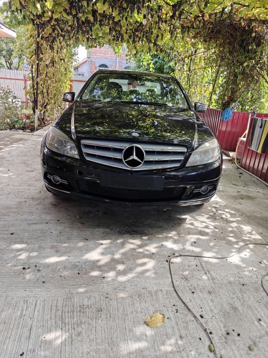 Vand Mercedes C220