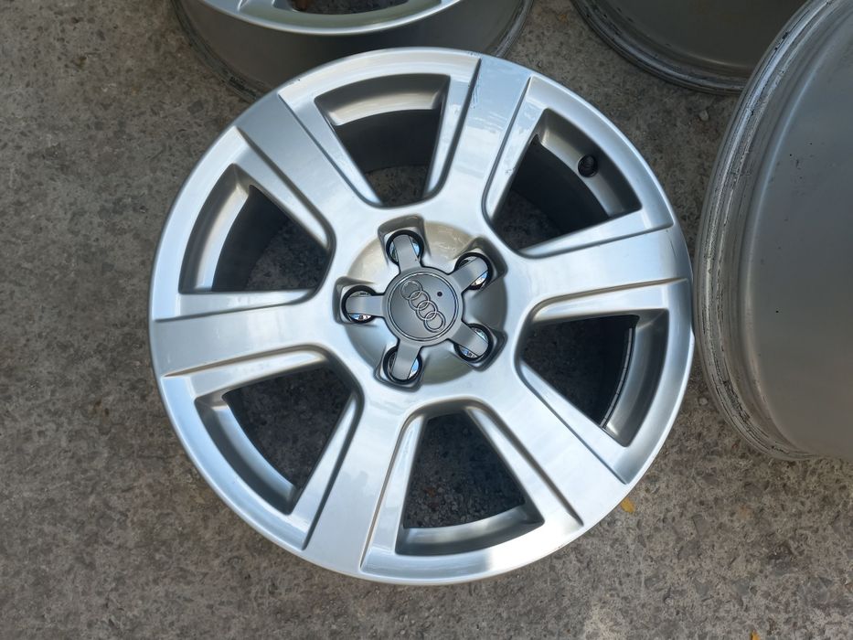 17"Audi Оригинални 8ж ет39 A3 A4 A6 A8 TT Q3 Q5 Без Забележки!