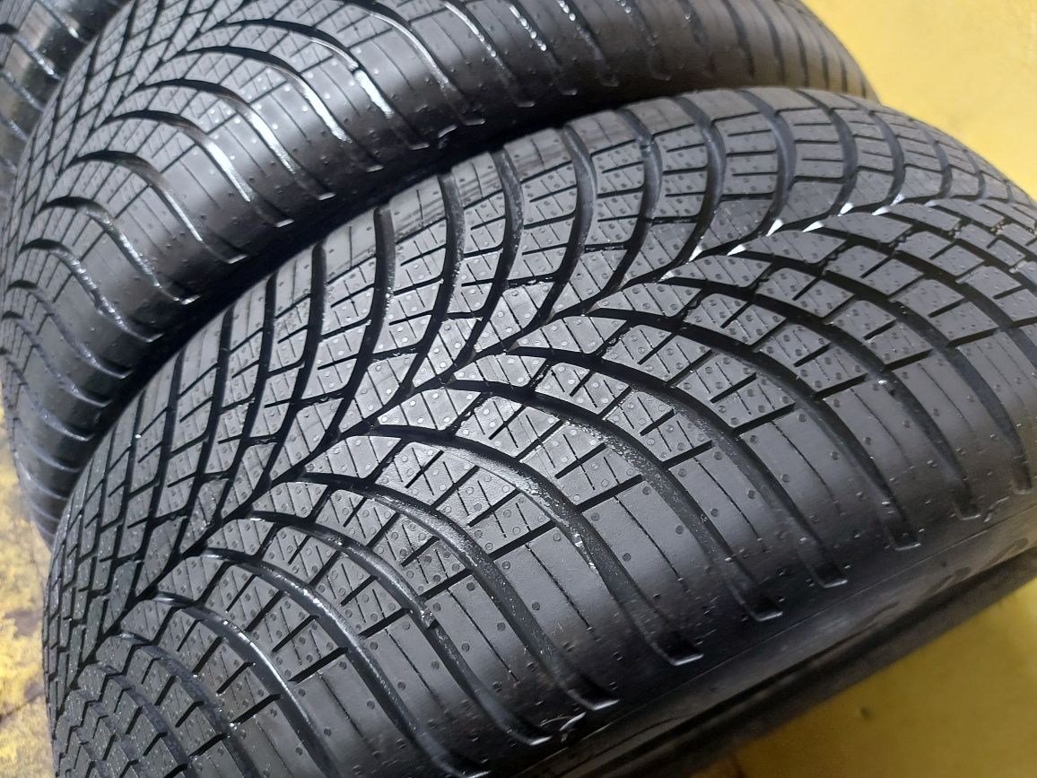 215 55 17 Goodyear DOT 2023 all season NOI