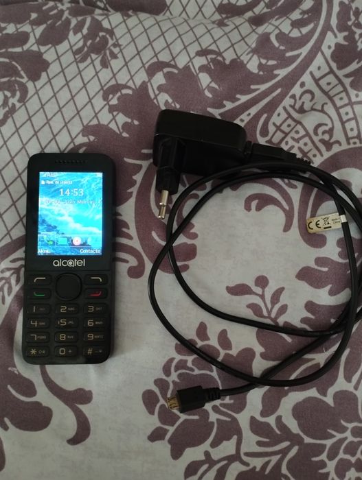 Vând telefon Alcatel