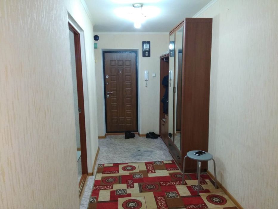 Сдам 3 к.кв 11 мкр с подселением девушке