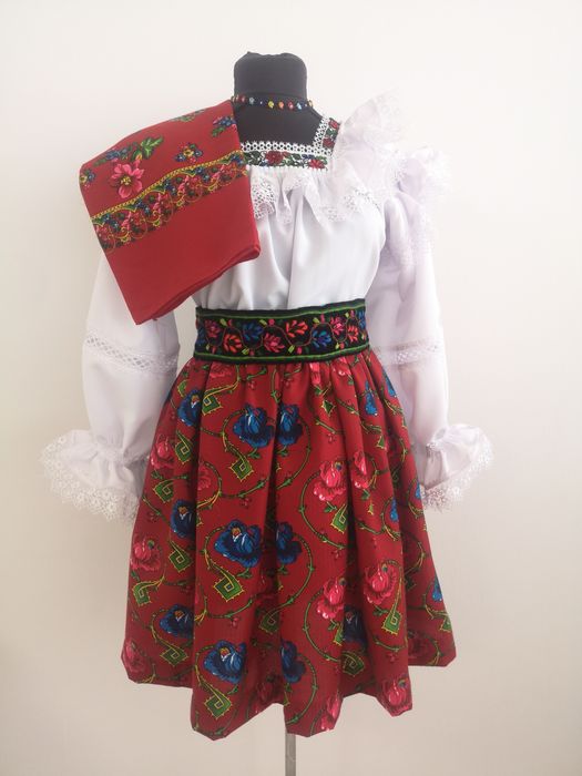Costum popular de Maramures pentru femei complet