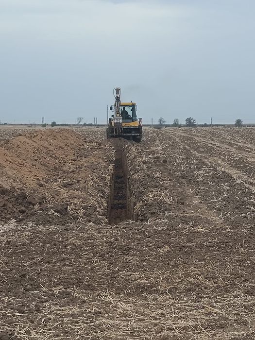 Inchirere/executie lucrari cu buldoexcavator